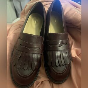 Clark’s loafers burgundy